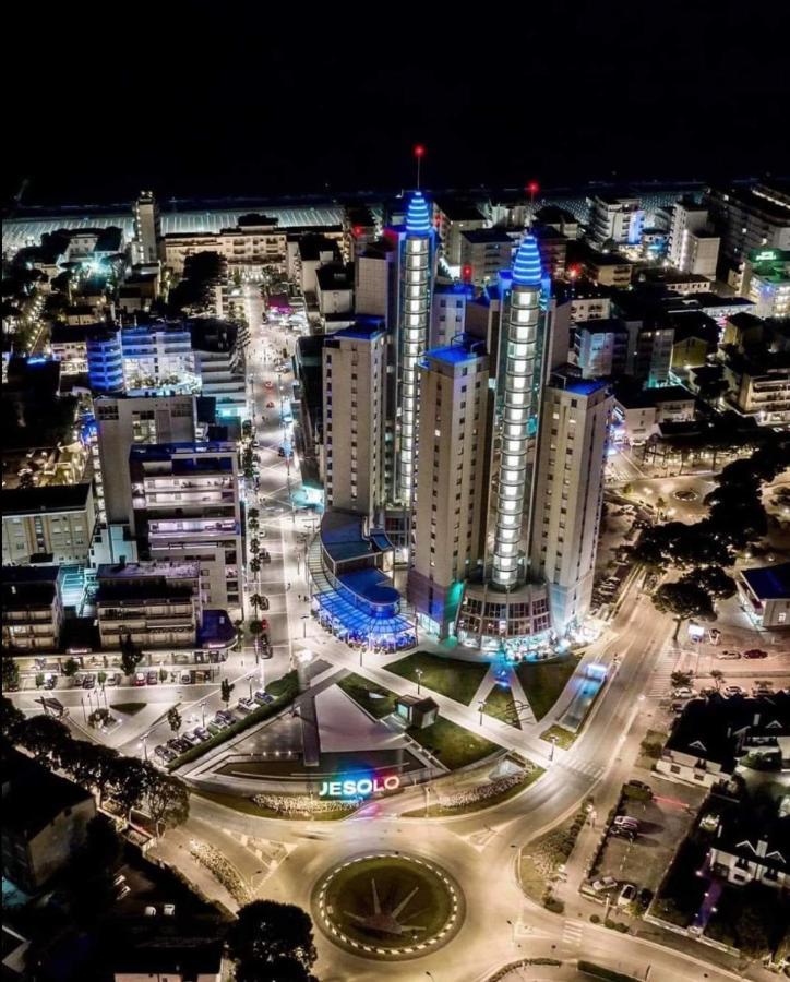 Appartamento Palma Carraro Immobiliare Jesolo - Family Apartments Luaran gambar