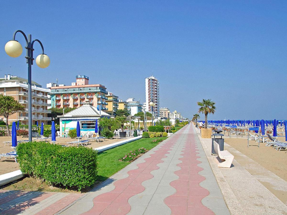Appartamento Palma Carraro Immobiliare Jesolo - Family Apartments Luaran gambar